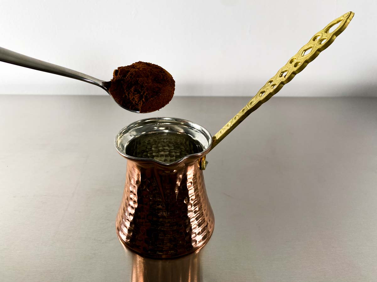 Kaffeezubereitung_Cezve_Dosierung Kaffeezubereitung_Cezve_Dosierung