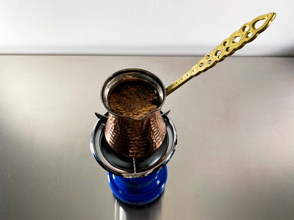 Kaffeezubereitung_Cezve_Schaum Kaffeezubereitung_Cezve_Schaum