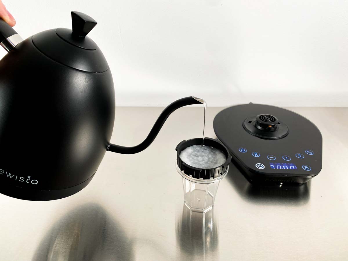 Zubereitungsmethode_Aeropress_Abwaschen Zubereitungsmethode_Aeropress_Abwaschen