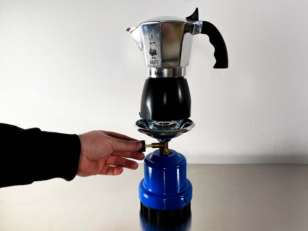 Kaffeezubereitung_Espressokocher_bruehen