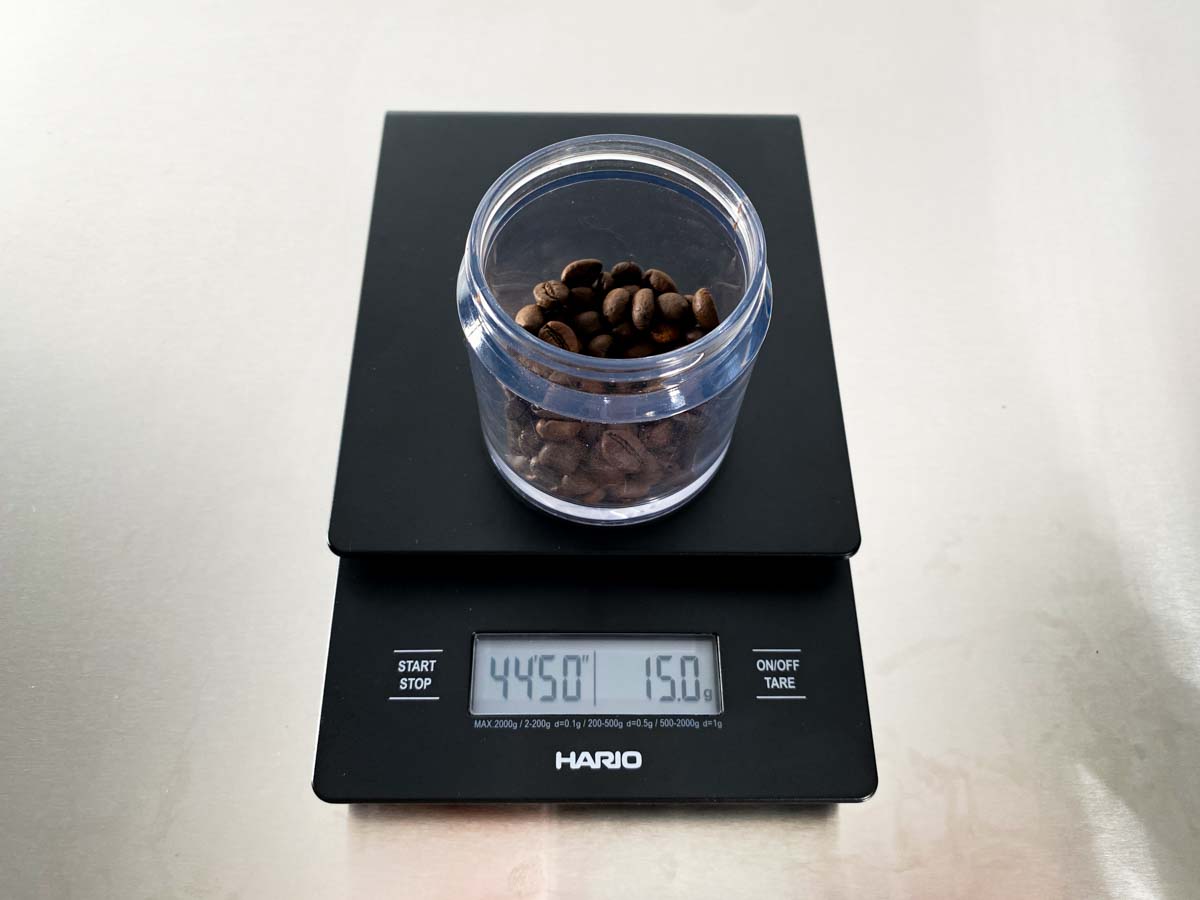 Kaffeezubereitung_Tasse_Bohnen_15Gramm